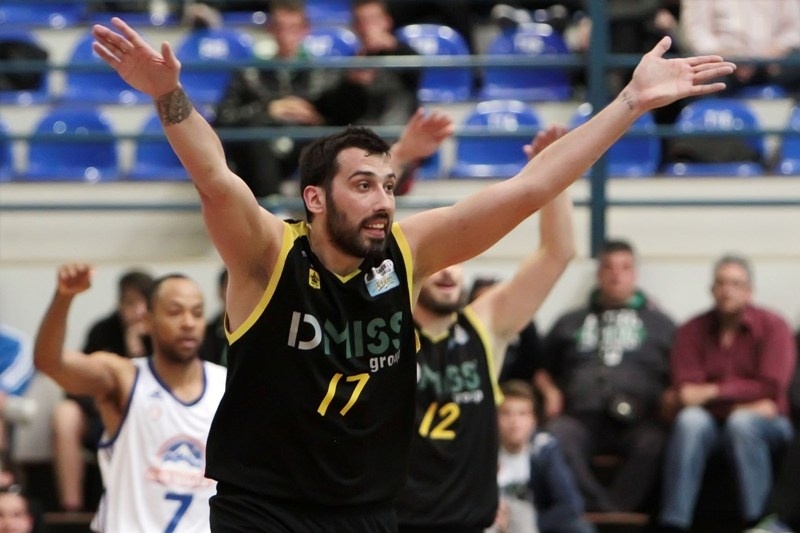 Σίμτσακ: «Να γίνει και πάλι μεγάλος ο Άρης»