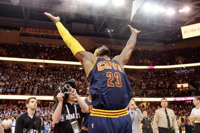 Πιστοί στον «Βασιλιά»