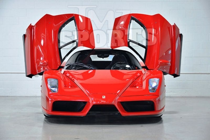 Πουλάει τη Ferrari του ο Mayweather!