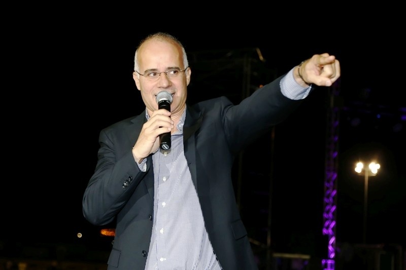 Επικός Μητσικώστας, μιμείται Μπάγεβιτς και Μελισσανίδη (videos)