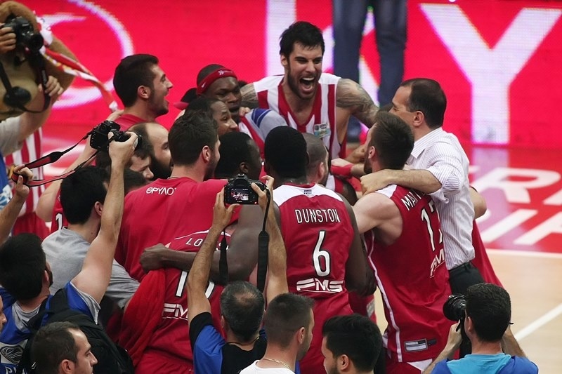 Ολυμπιακός: Οι «ερυθρόλευκοι» πανηγυρισμοί (photos)