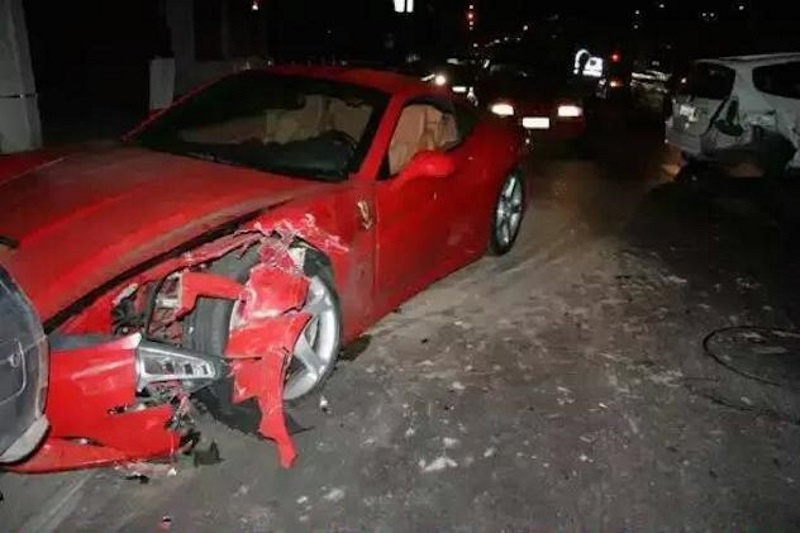 «Χάδι» στον Βιδάλ, μένει στη Χιλή