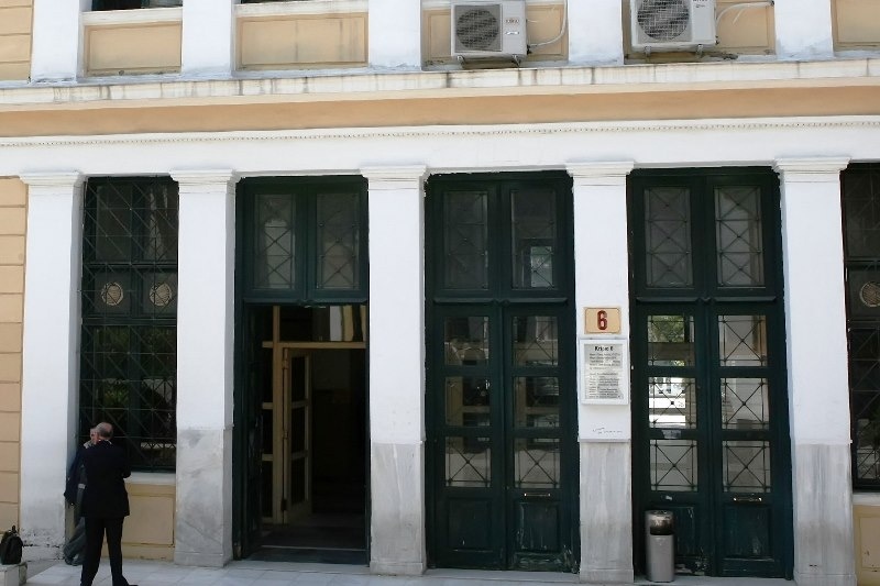 Επεισόδιο οπαδού με περαστική γυναίκα στην Ευελπίδων! «Τι νομίζετε, ότι εδώ είναι Πειραιάς;»