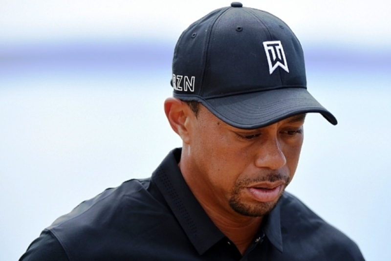 Έφυγε το μπαστούνι από τα χέρια του Γουντς! (video)