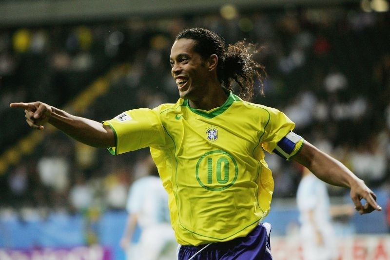 Θα πέσουν τα τσιμέντα στην ΑΕΚ! Ο «Τίγρης» θέλει Ροναλντίνιο!!!