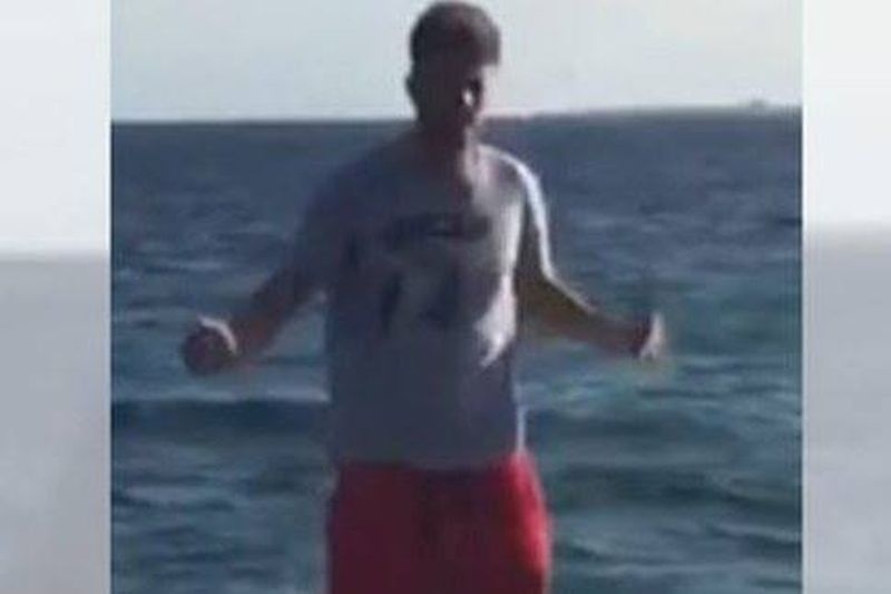 Η Σακίρα τραγουδά και ο Πικέ… χορεύει (video)