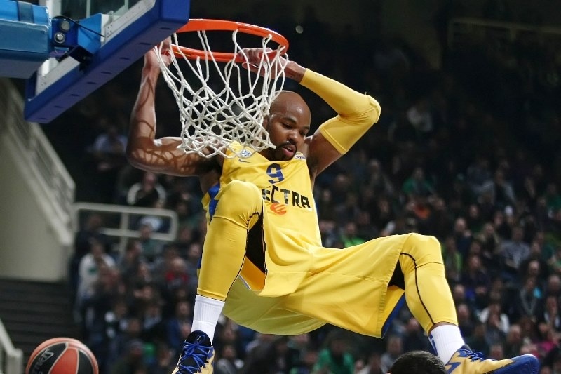 Πλήρωσε κι έφυγε ο Τάιους!