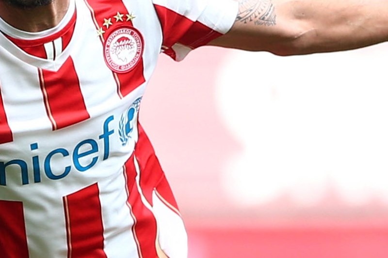 Σκάει… βόμβα στα αποκαλυπτήρια της φανέλας