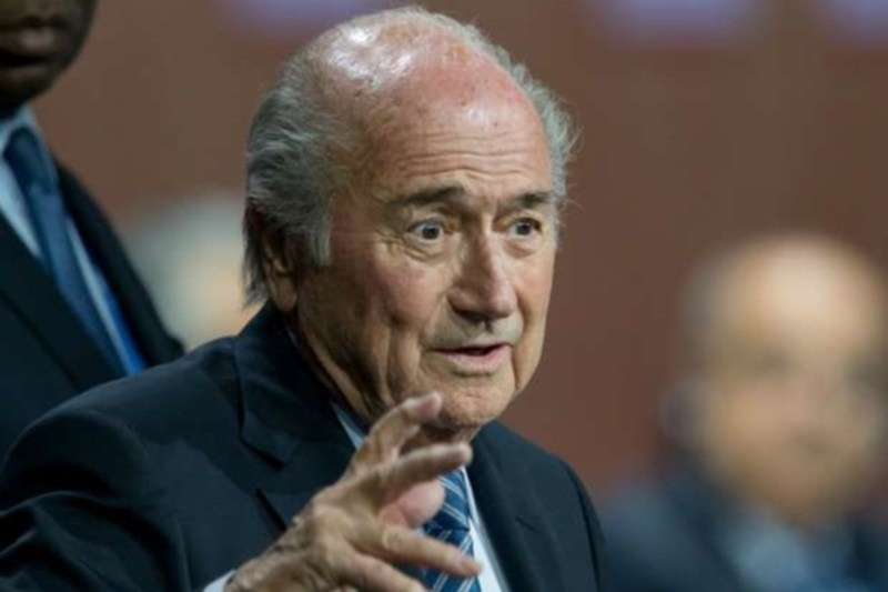 Μπλάτερ: Δεν έχει υποβάλει ακόμη παραίτηση, σκέφτεται παραμονή!