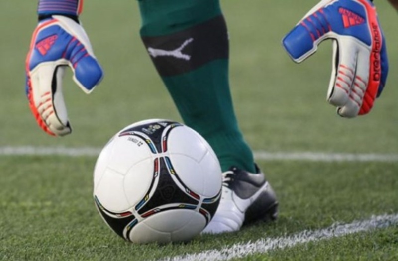 Απίστευτα πράγματα! Τερματοφύλακας πάει να την... κάνει μετά την ανακοίνωση!