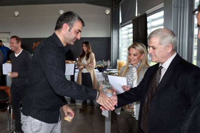 Μελισσανίδης για παίκτη της ΑΕΚ: «Προσέξτε μην τον κάψετε»!