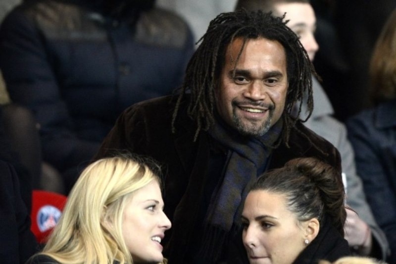 Καρεμπέ: «Η κρίση δεν… ακουμπά τον Ολυμπιακό»