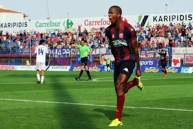 Υπέγραψε ο Πάγκαλος, ακολουθεί ο Ντουμίτρου