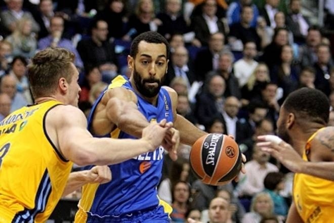 Ενισχύεται με Ραντλ