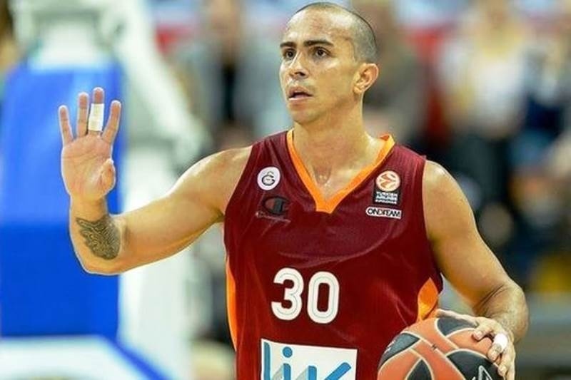 «Μπλαουγκράνα» ο Αρόγιο