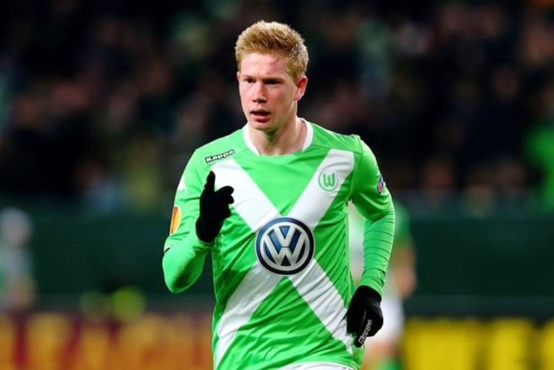 Σπάει τα ταμεία για Ντε Μπρούιν