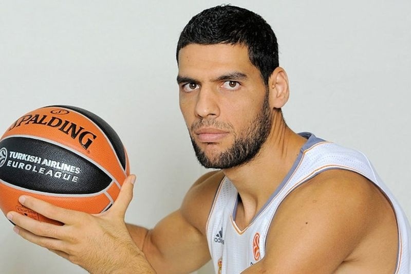 Ψηλά ο «γίγαντας» Μεζρί!