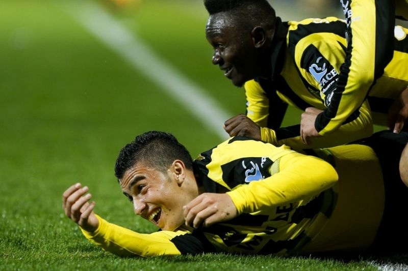 Στέλνουν Χαφέζ!