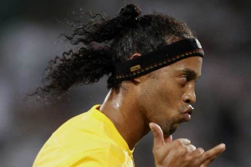 Απίστευτη παράσταση από Ροναλντίνιο! (video)