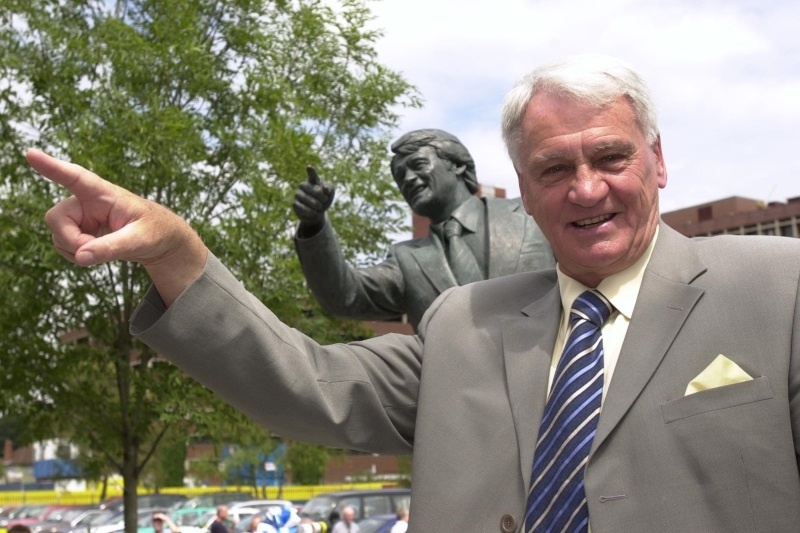 Η μέρα που έφυγε ο «Μπόμπι» (videos)