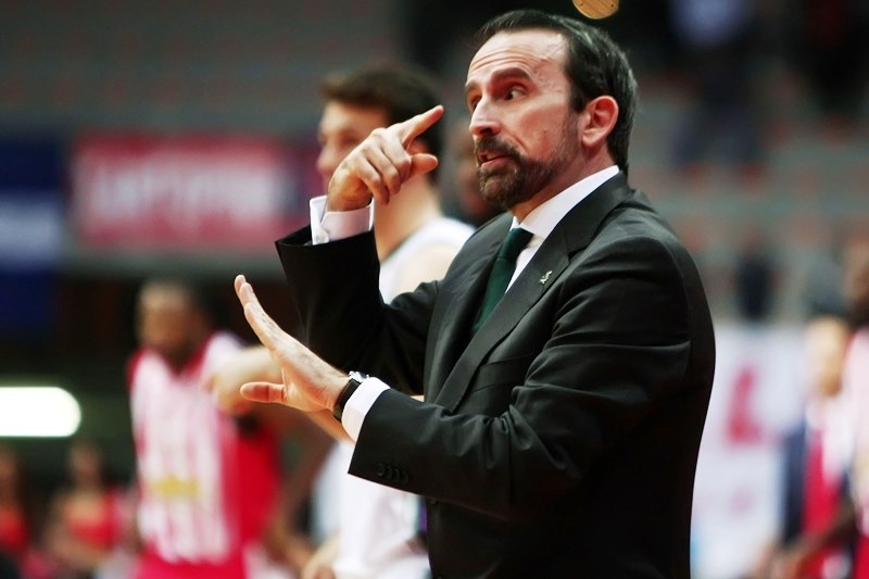 Ανανεώνει ο Πλάθα