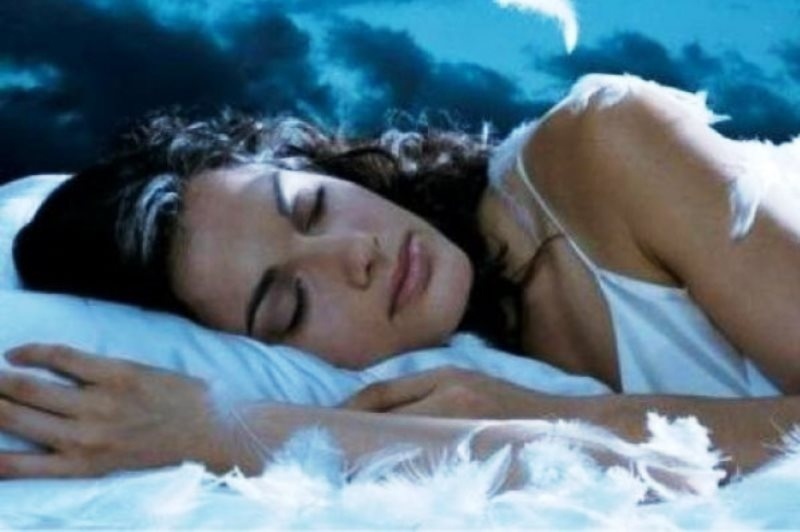 Βάλε τέλος στις αϋπνίες με 3 (εναλλακτικούς) τρόπους για όνειρα γλυκά