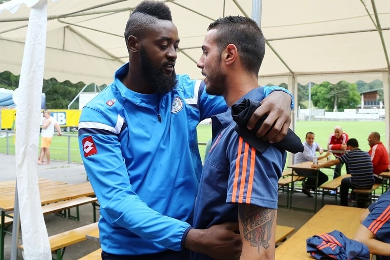 Καταλήγει σε... νησί ο Καραμάνος!