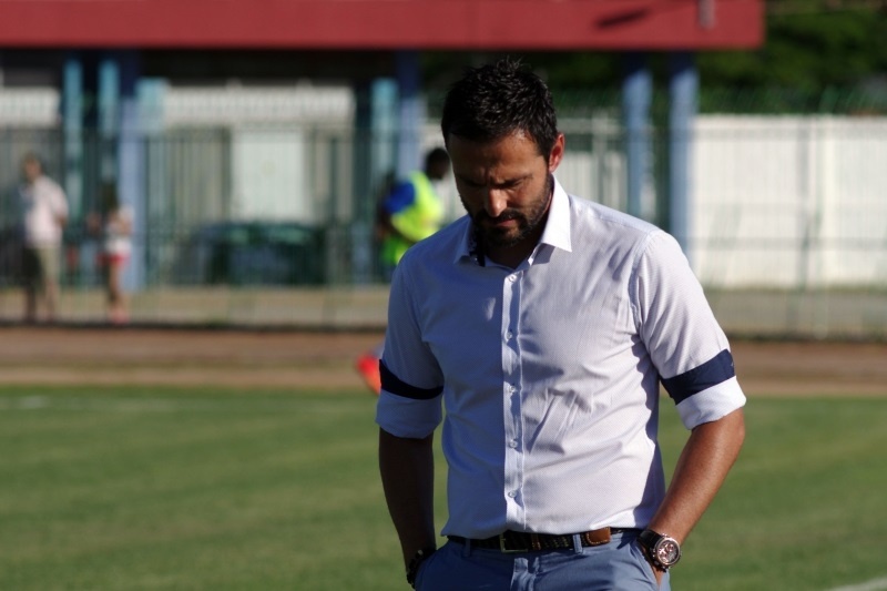 Απίστευτη δήλωση προέδρου! Κοτέτσια, κόκορες και διαζύγιο!