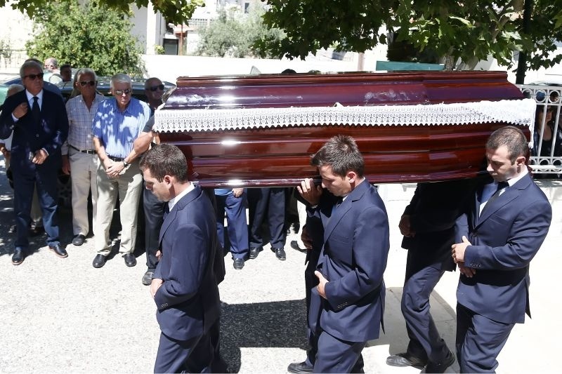 Το τελευταίο αντίο στον Γιάννη Ξενάκη (photos)