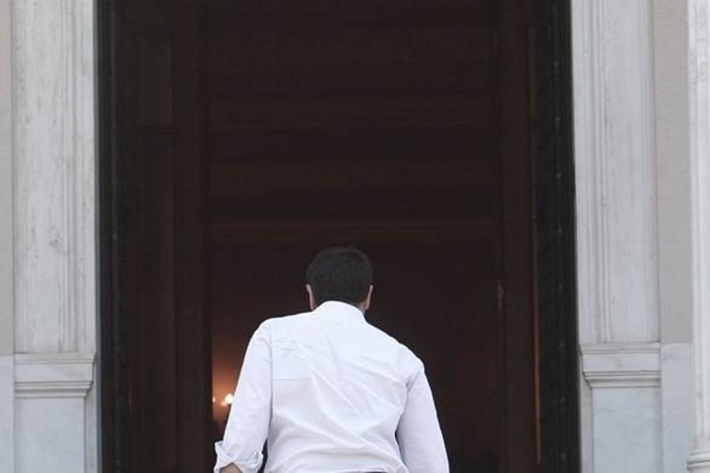 Από εβδομάδα οι κρίσιμες πολιτικές αποφάσεις Τσίπρα...