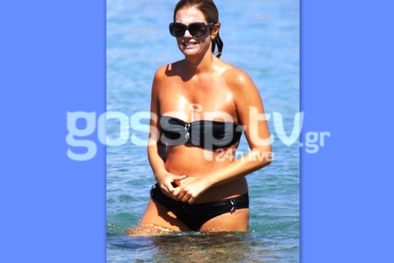 Έδωσαν στη δημοσιότητα αρετουσάριστες φωτογραφίες της Έμυς Λιβανίου