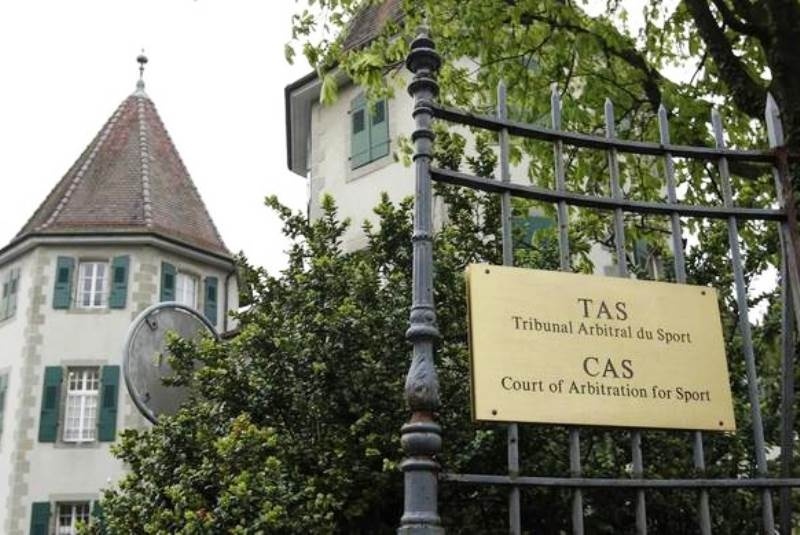 «Δυο μέτρα και δυο σταθμά από CAS και UEFA»