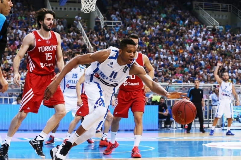 Αντετοκούνμπο: «Προτεραιότητα η άμυνα»