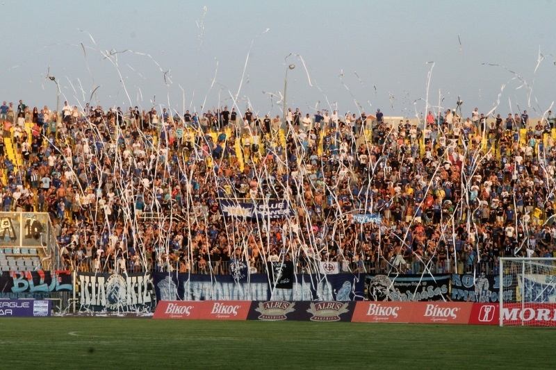 «Τα κανάτε... σκ@τ$!» (photo)