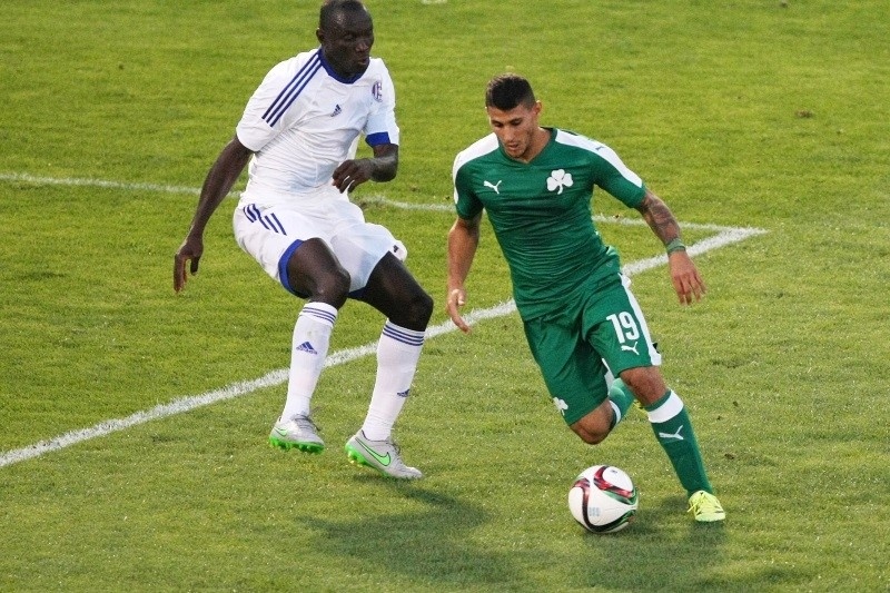 Πωλείται ο Καρέλης;