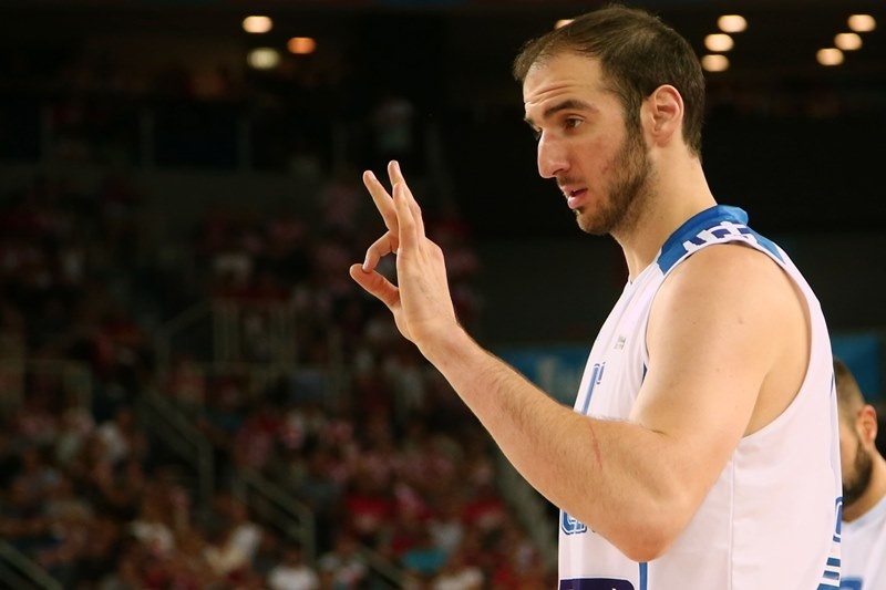 Με συγκέντρωση και στα επόμενα παιχνίδια