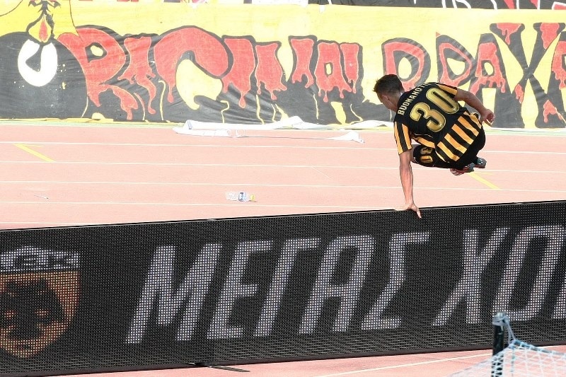 Μπουονανότε: «Στην ΑΕΚ δεν νοιάζονται για το… ύψος μου»