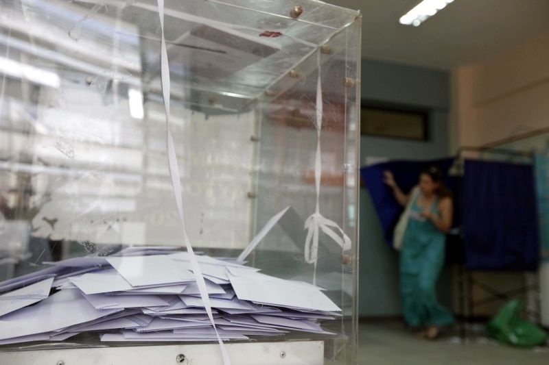 Έριξε στρινγκ μέσα στην κάλπη! (photo)