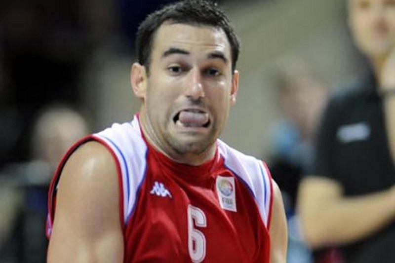 Φουενλαμπράδα: «Έκλεισε» Πόποβιτς