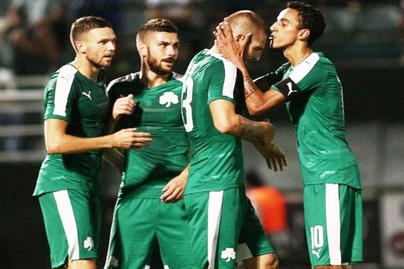 Χωρίς… επιθετικό!