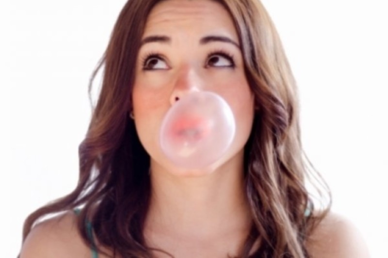 Κι όμως τις έχεις κι εσύ: 10 καθημερινές συνήθειες που βλάπτουν την υγεία σου!