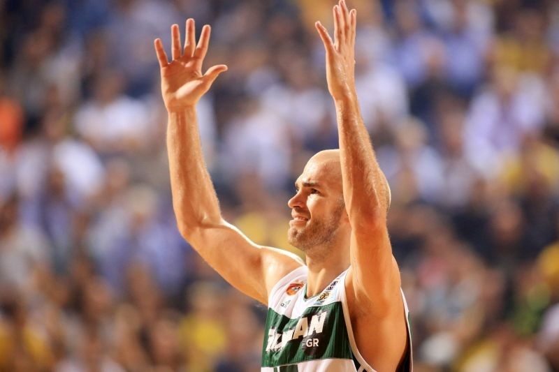 Καλάθης και… σε σκουλαρίκια! (photo)