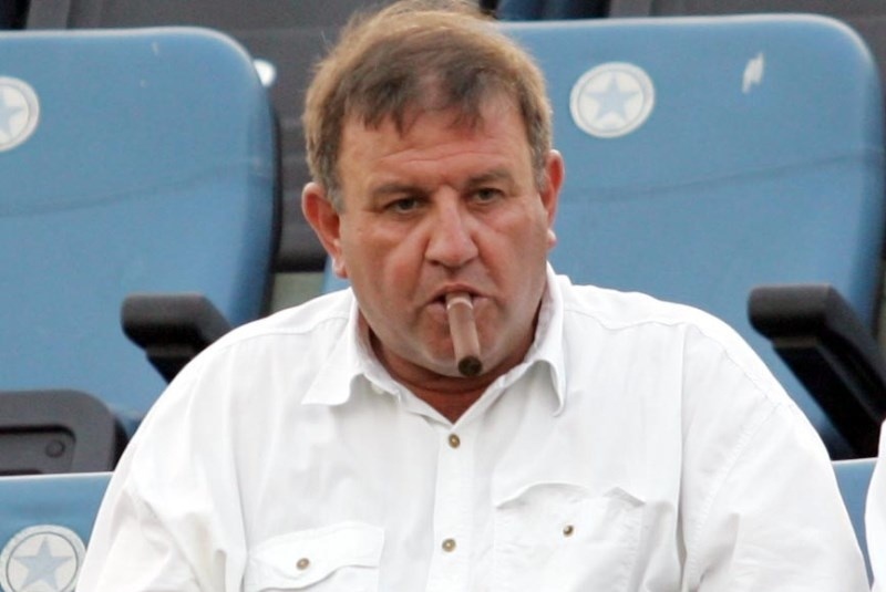 Απίστευτο! Βγάζει βιβλίο για την «παράγκα» ο Σπάθας!