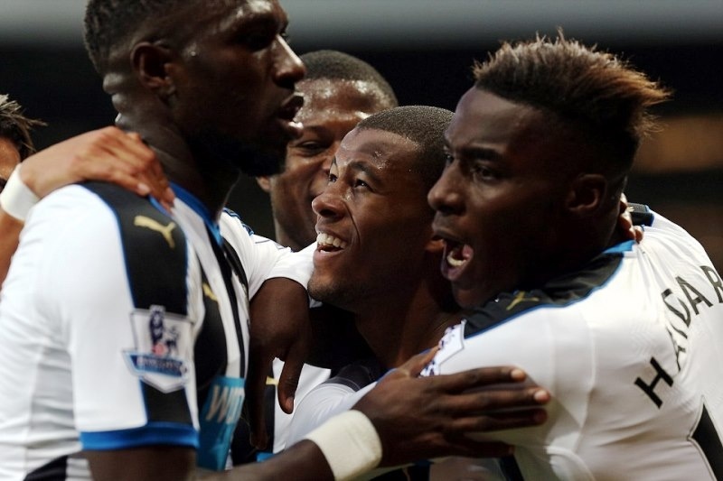 Εξάρα για Νιούκαστλ!