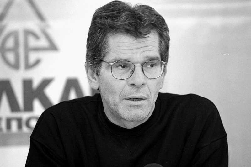 «Έφυγε» ο Μάκης Δενδρινός