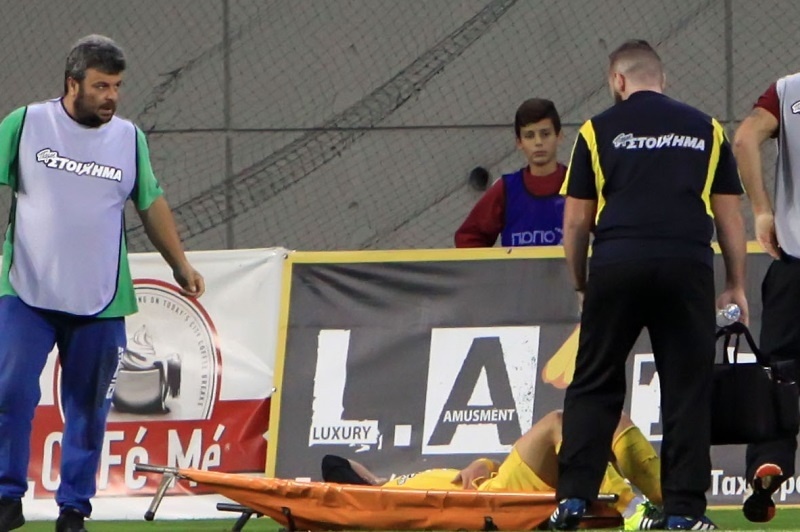 Tα χώνει στα ΜΜΕ η ΠΑΕ ΑΕΛ για τον τραυματιοφορέα που έπαθε... υπερκόπωση!