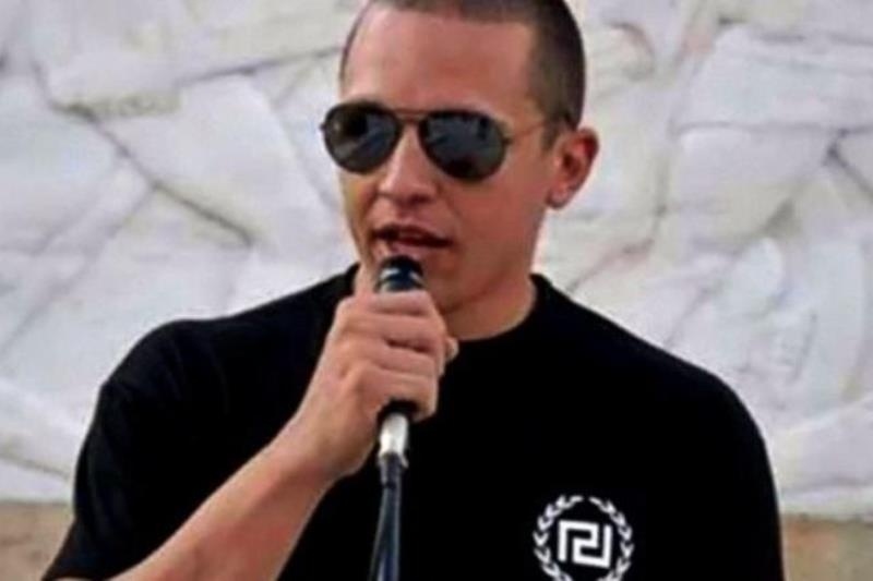 Το τερμάτισε ο Κασιδιάρης: Απίστευτη πρόκληση στη Βουλή! (photo)