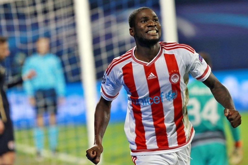 «Βρήκε την ευτυχία στον Ολυμπιακό ο Ιντέγε»