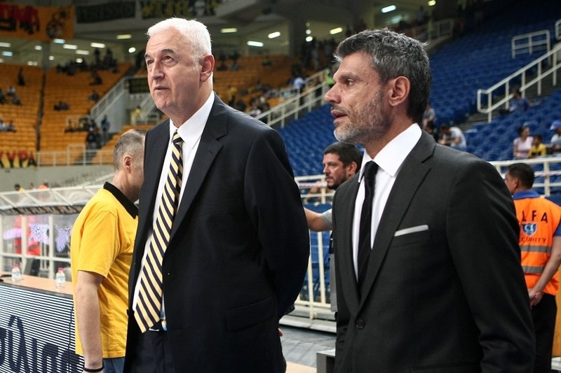 Το έμαθε από το διαδίκτυο!