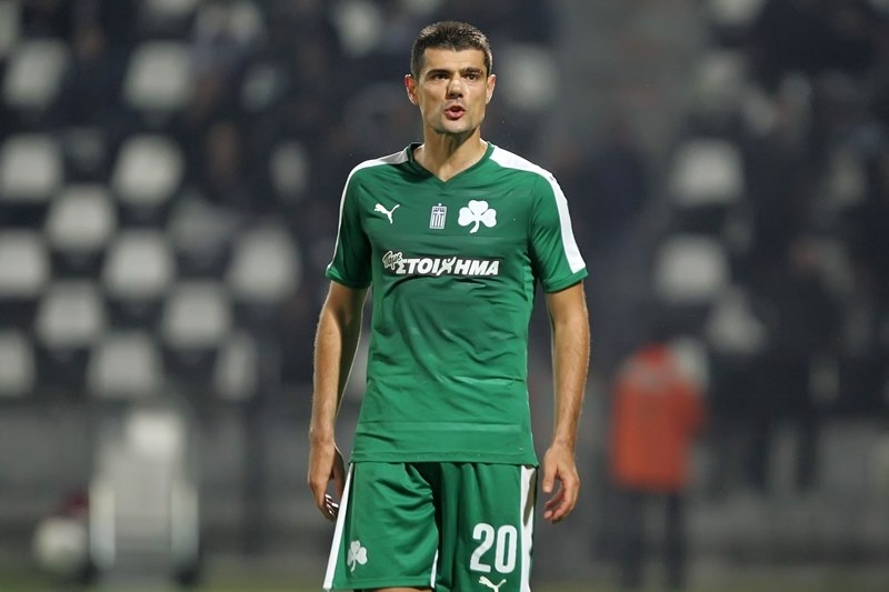 Πέσιμο Ταυλαρίδη σε διαιτητή!